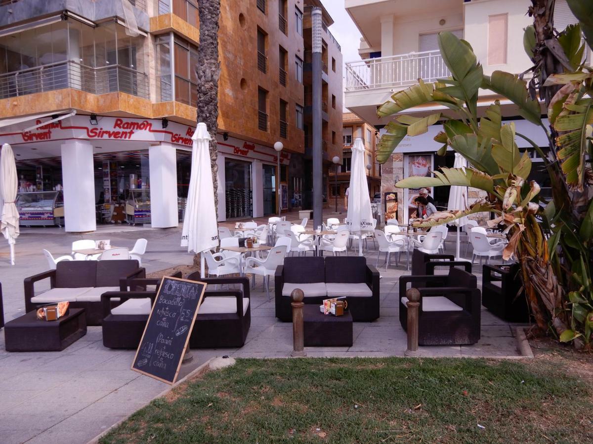 Edificio 1º Linea De Playa, En Paseo Maritimo De Torrevieja, Alicante, Costa Blanca Eksteriør bilde