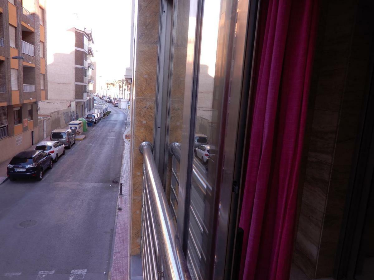 Edificio 1º Linea De Playa, En Paseo Maritimo De Torrevieja, Alicante, Costa Blanca Eksteriør bilde