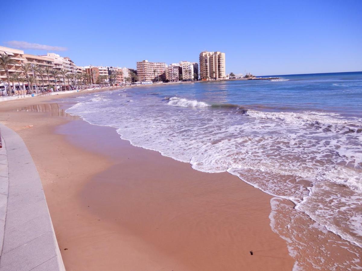 Edificio 1º Linea De Playa, En Paseo Maritimo De Torrevieja, Alicante, Costa Blanca Eksteriør bilde